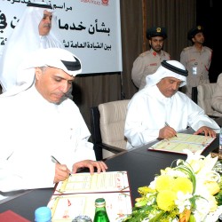 Mattar Al Tayer, Chairman of the Board and Executive Director of RTA and Lt. Gen. Dahi Khalfan Tamim, Dubai Police Chief, signing the MoU.