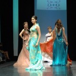Flash mob sets Dubai Fashion rolling