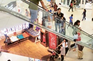 Image Credit: Arshad Ali/Gulf News Archive Shoppers at Deira City Centre. Market sources feel there has been a partial firming up of retail rentals in Dubai over the last two quarters.