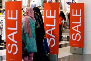 Shoppers during the Dubai Shopping Festival at Deira City Center in Dubai.  Pawan Singh / The National