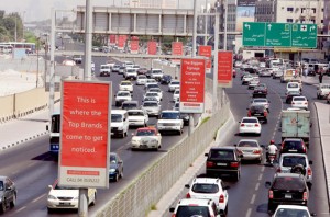 Motorists drive along the busy highway leading to Al Shindagha tunnel in Dubai, October 2, 2007. The RTA plans to add a salik toll.   Photo by Chandra Balan