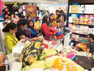 Image Credit: Arshad Ali/Gulf News Over 300 retail outlets have been set up at the Ramadan Night Market, with an array of activities aimed at the young and old alike including a henna majlis for ladies and a host of play activities for children.