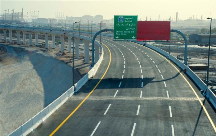 New roads to ease traffic in Dubai