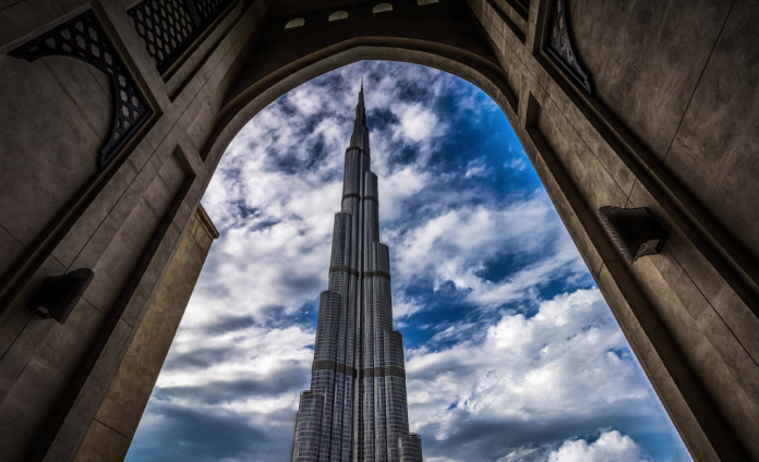 Now, visit the top of Burj Khalifa, Dubai's other attractions for Dh200